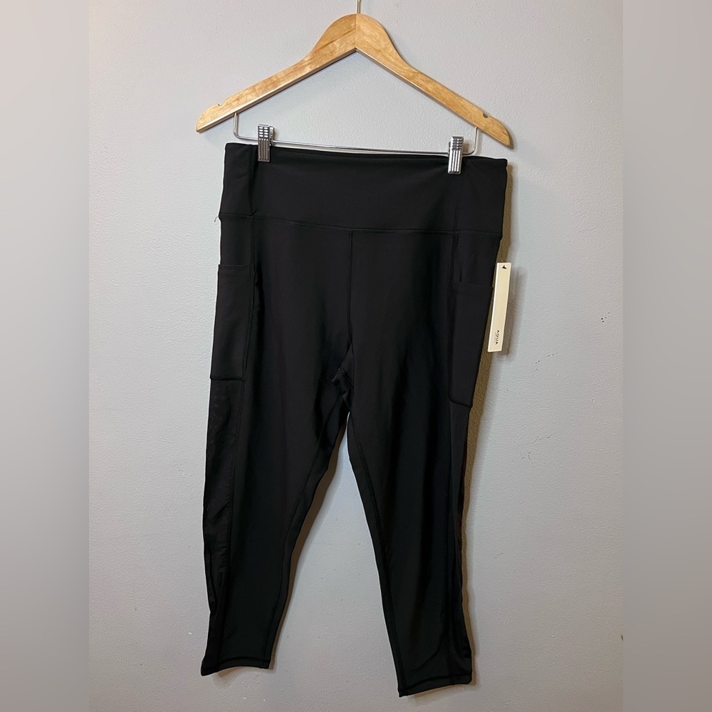 Aqua Athletic Black Leggings with Side Pockets and Mesh Leg Size XS-XL MSRP $68